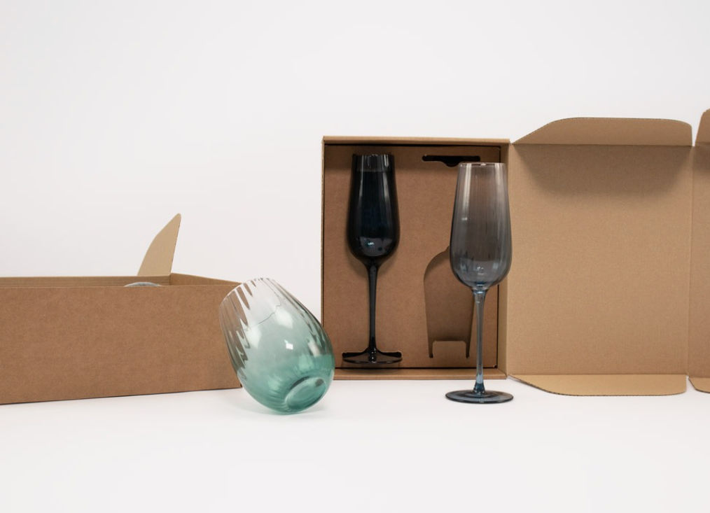 How to pack wine glasses - Step-by-step guide to prevent breakage How to pack wine glasses - Step-by-step guide to prevent breakage