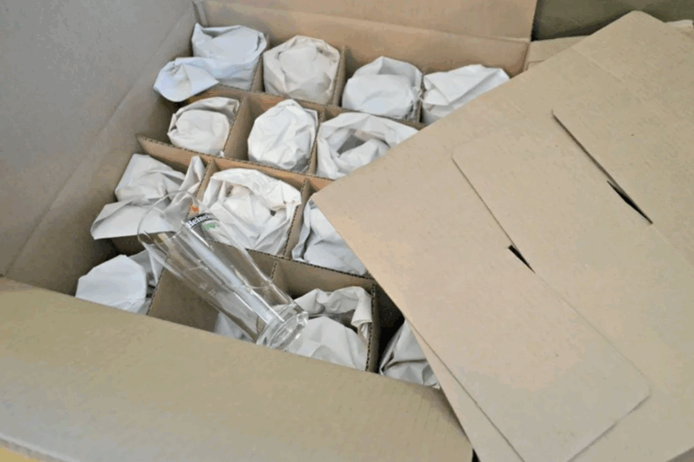 How to pack wine glasses - Step-by-step guide to prevent breakage