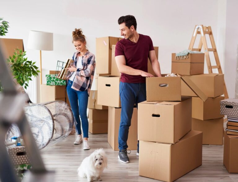 Relocating to a New City - Planning the Logistics with a Long-Distance Moving Service.